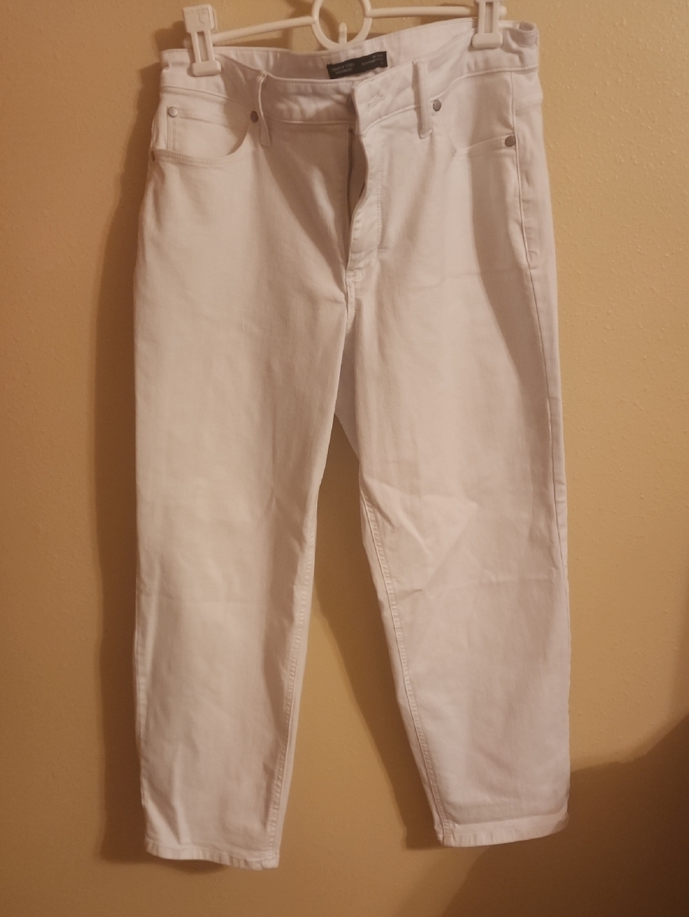 Simply Vera Vera Wang White Mid-Rise Boyfriend Crop Jeans